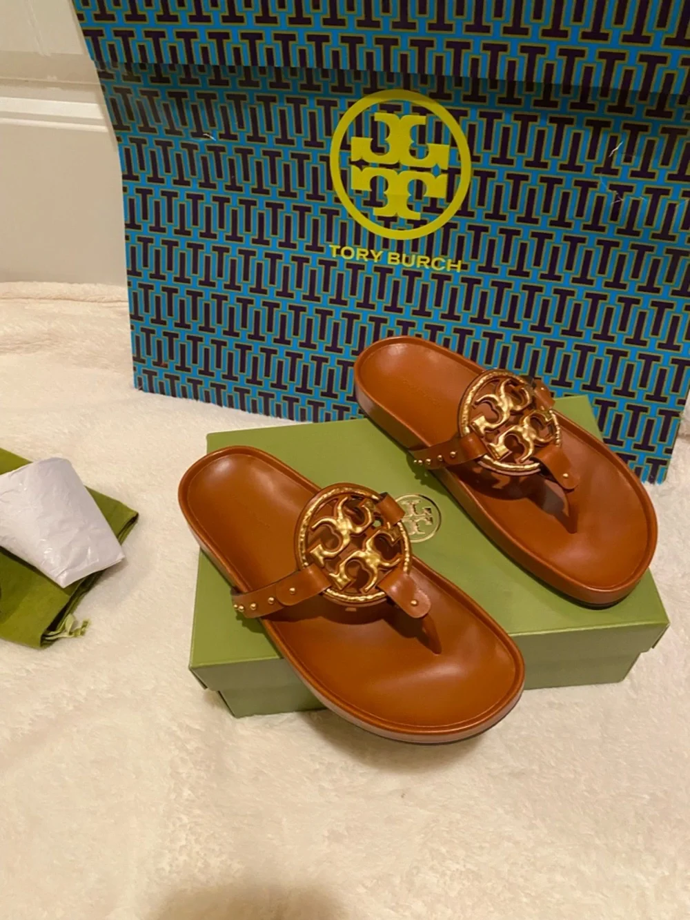 Tory Burch classic tory