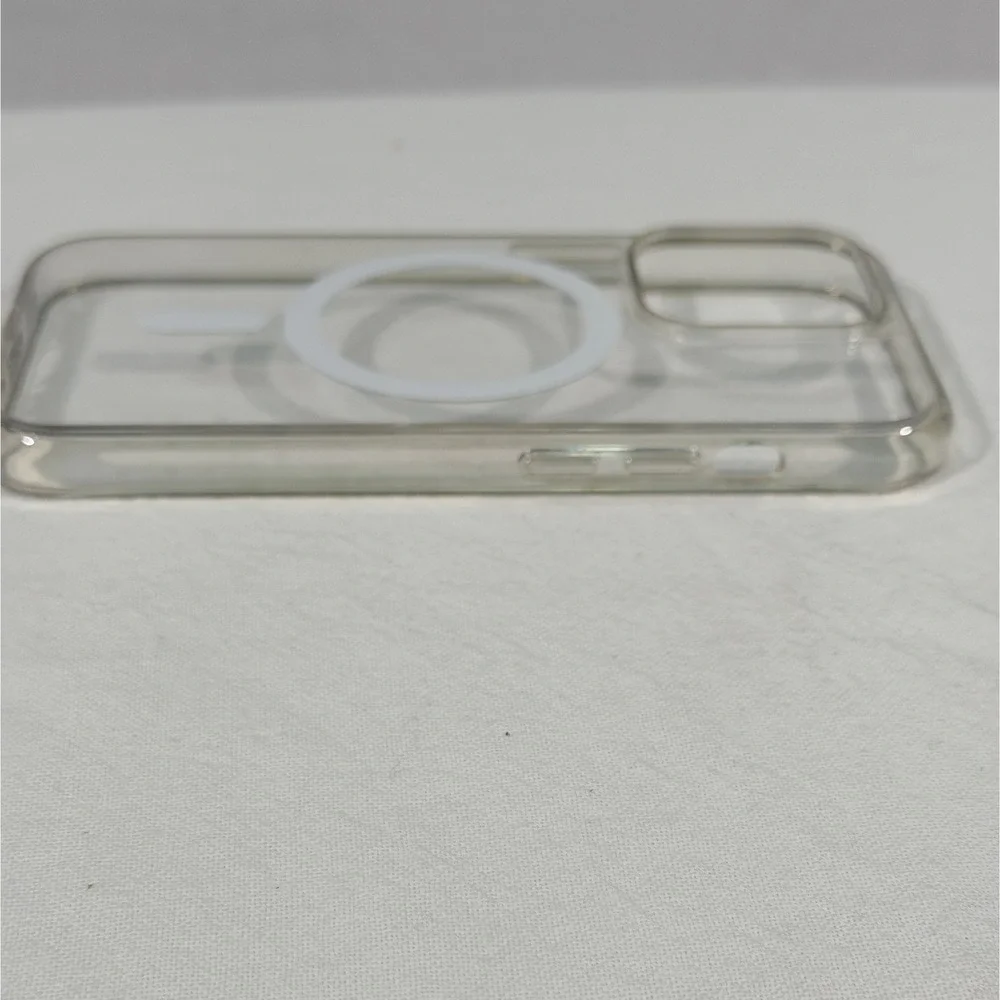 N/A clear magsafe