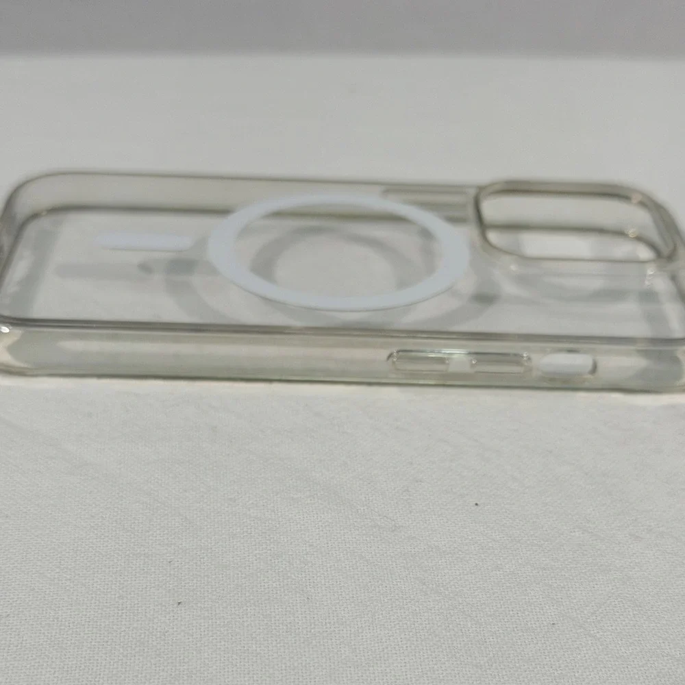 N/A clear magsafe