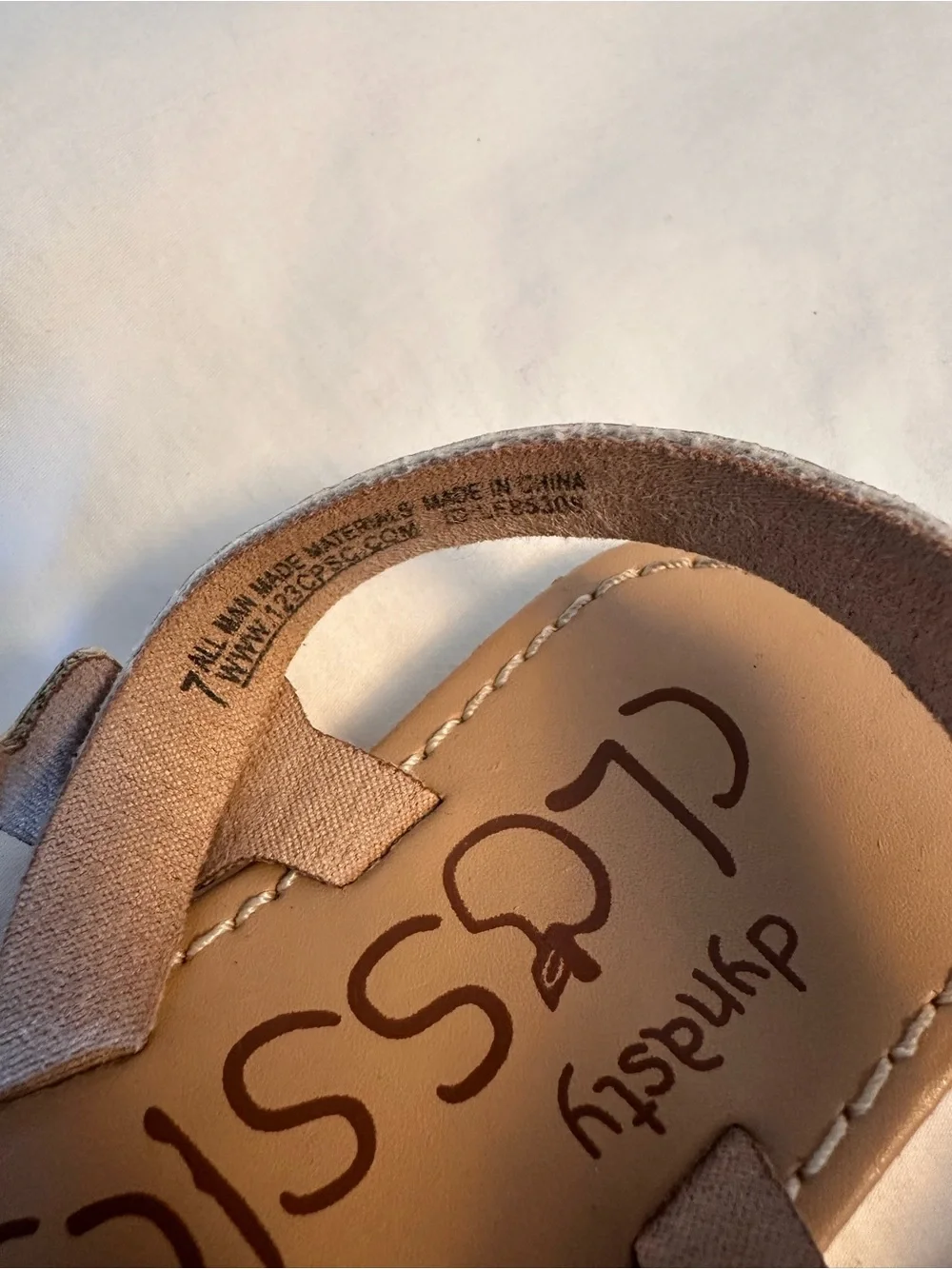 Dynasty Classics stylish sandals