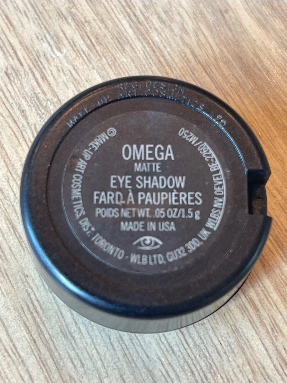 MAC Cosmetics mac omega