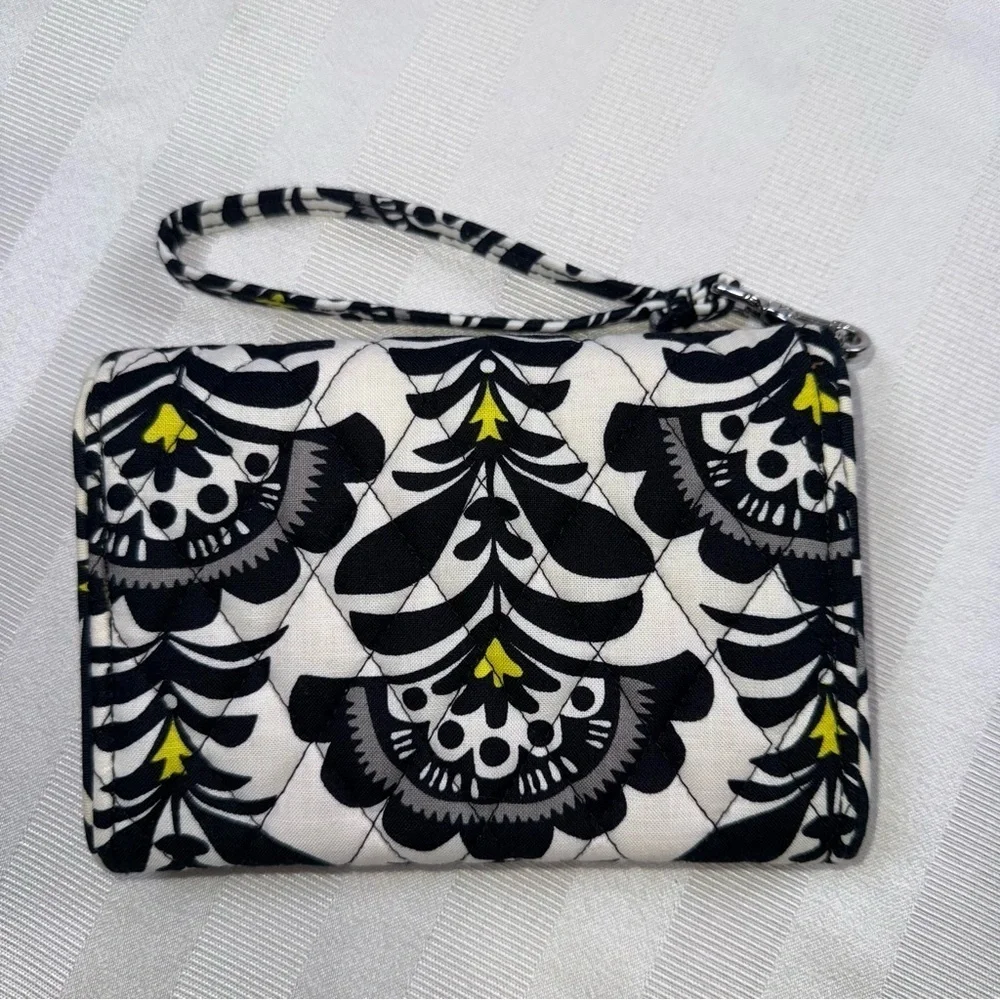 Vera Bradley all any