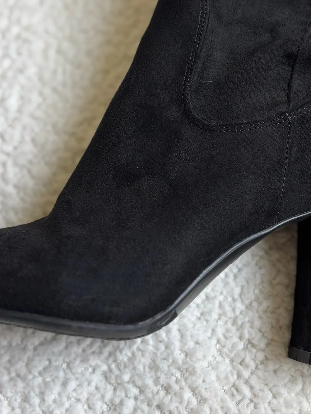Ynot chic black