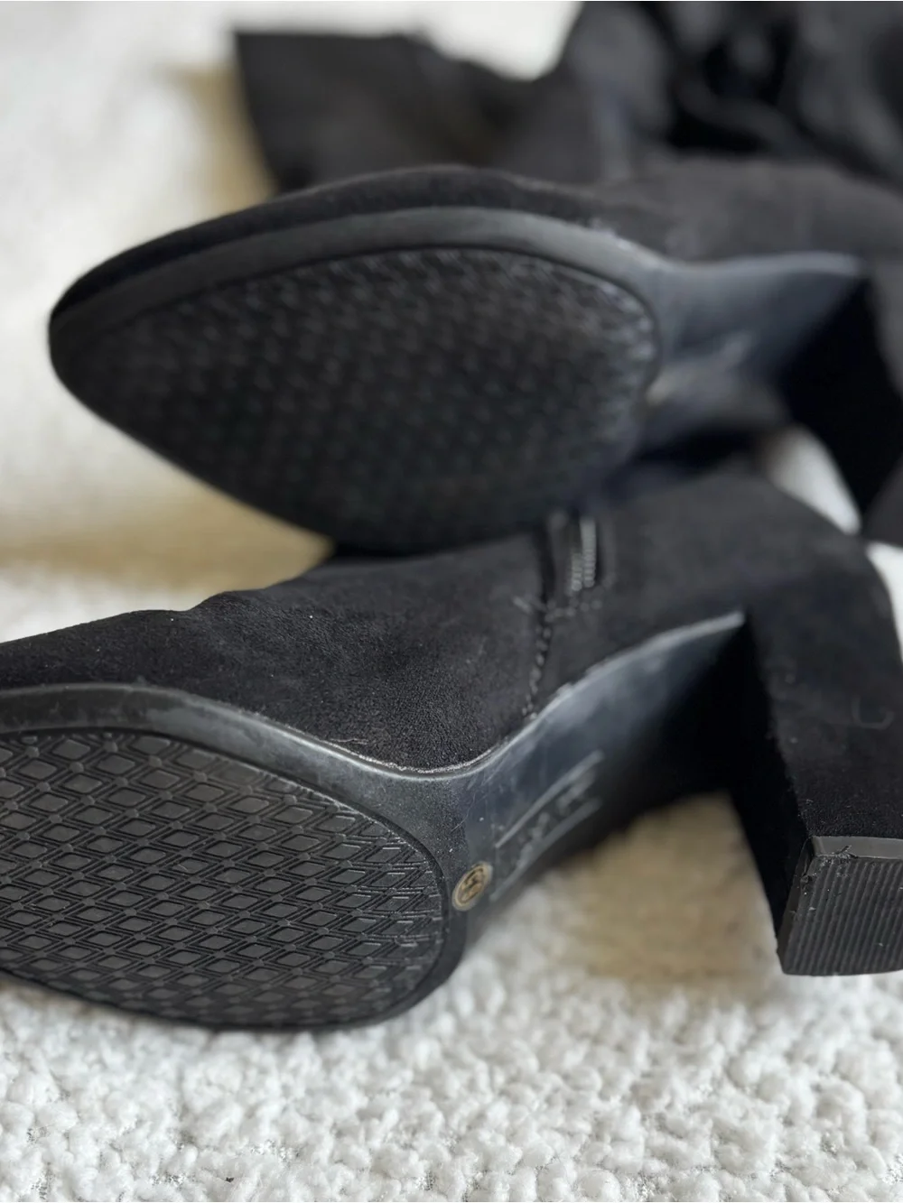 Ynot chic black