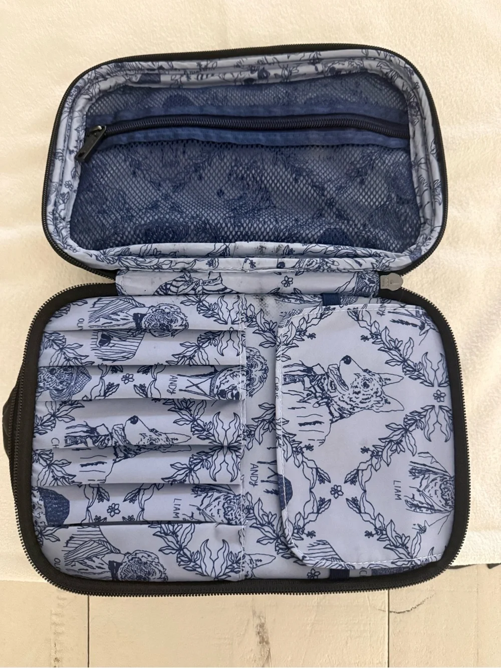 Oliver Thomas Quilted Black Cosmetic Train Case
