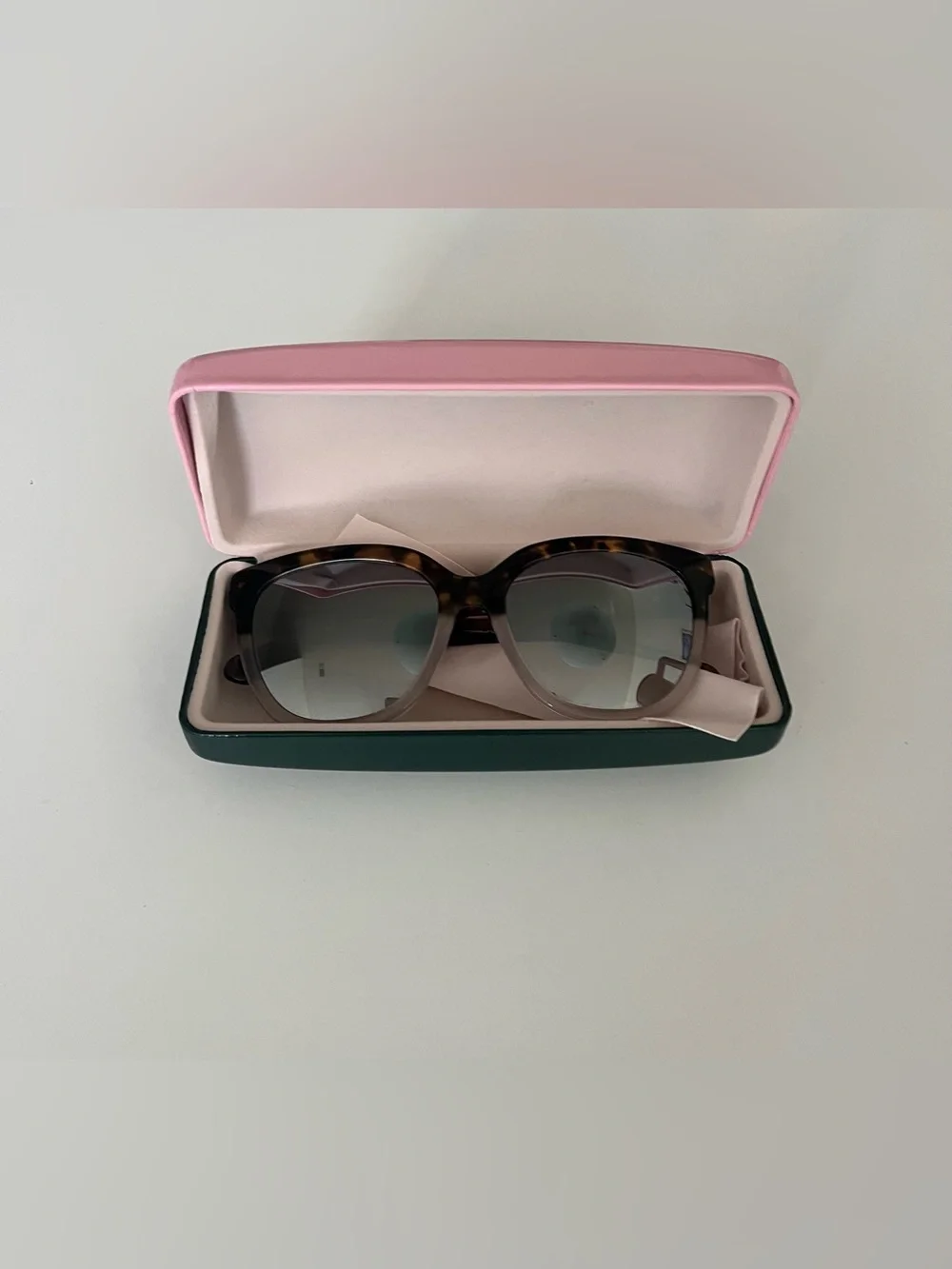 kate spade classic flattering