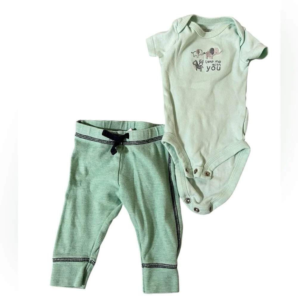 Newborn 2 piece set Gymboree striped pant & Green Baby Onesie by Carter's