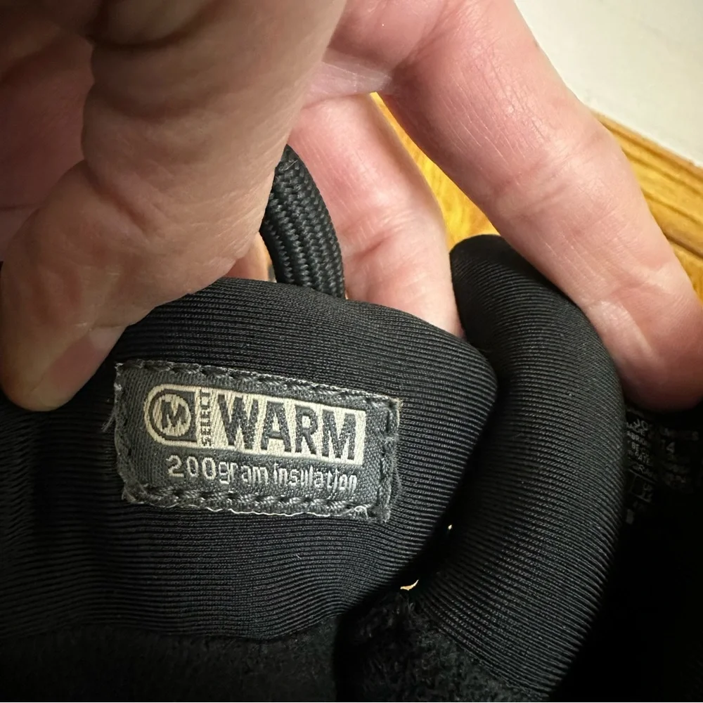 Merrell moisture them