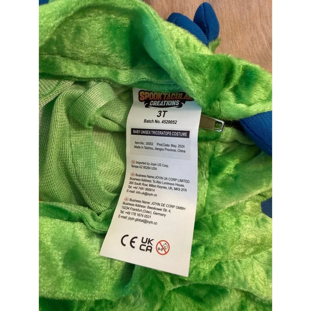 Spooktacular Creations triceratops dinosaur