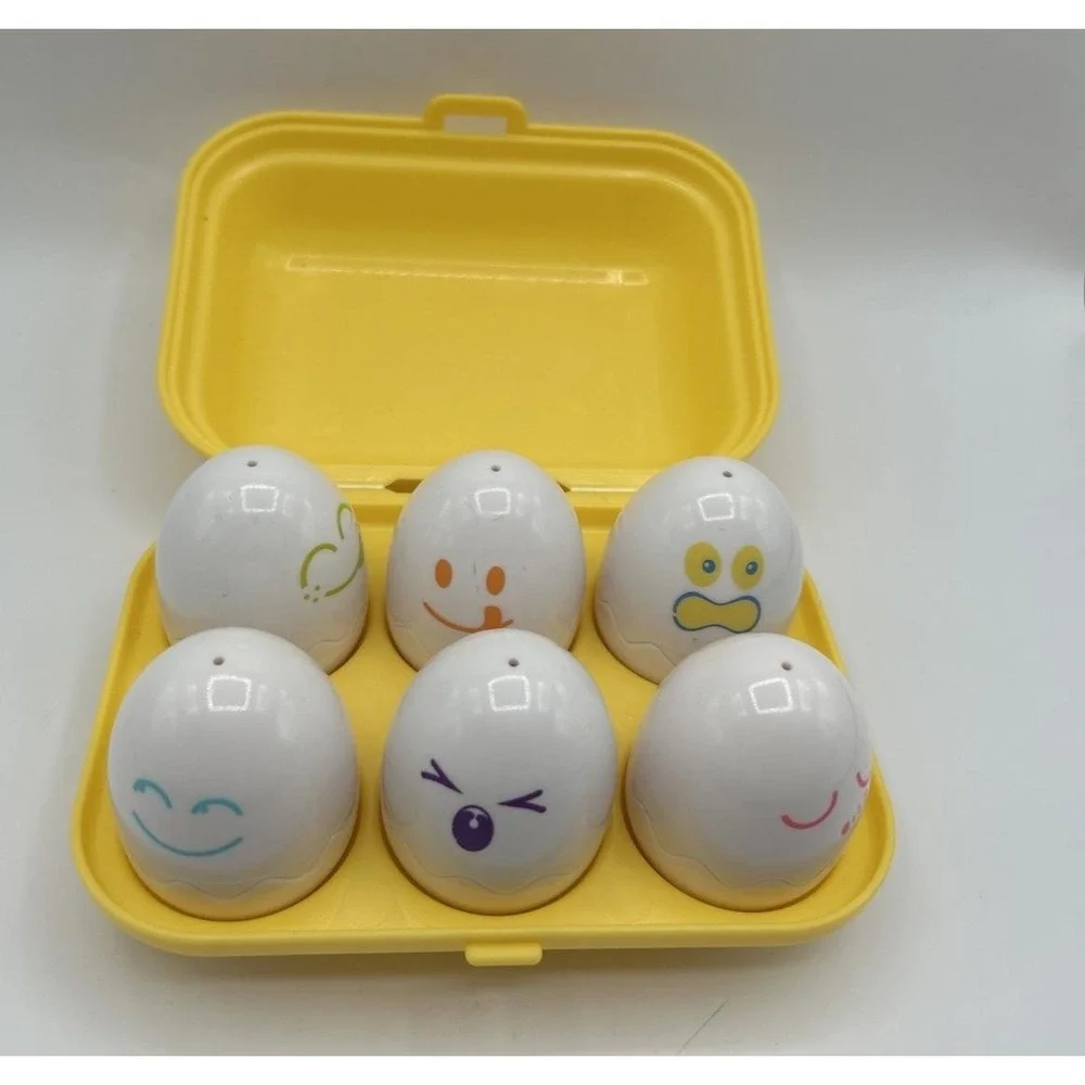 Vintage 1993 Tomy Egg Chick Sorting Matching Toy Hide N Squeak Egg Yellow Carton