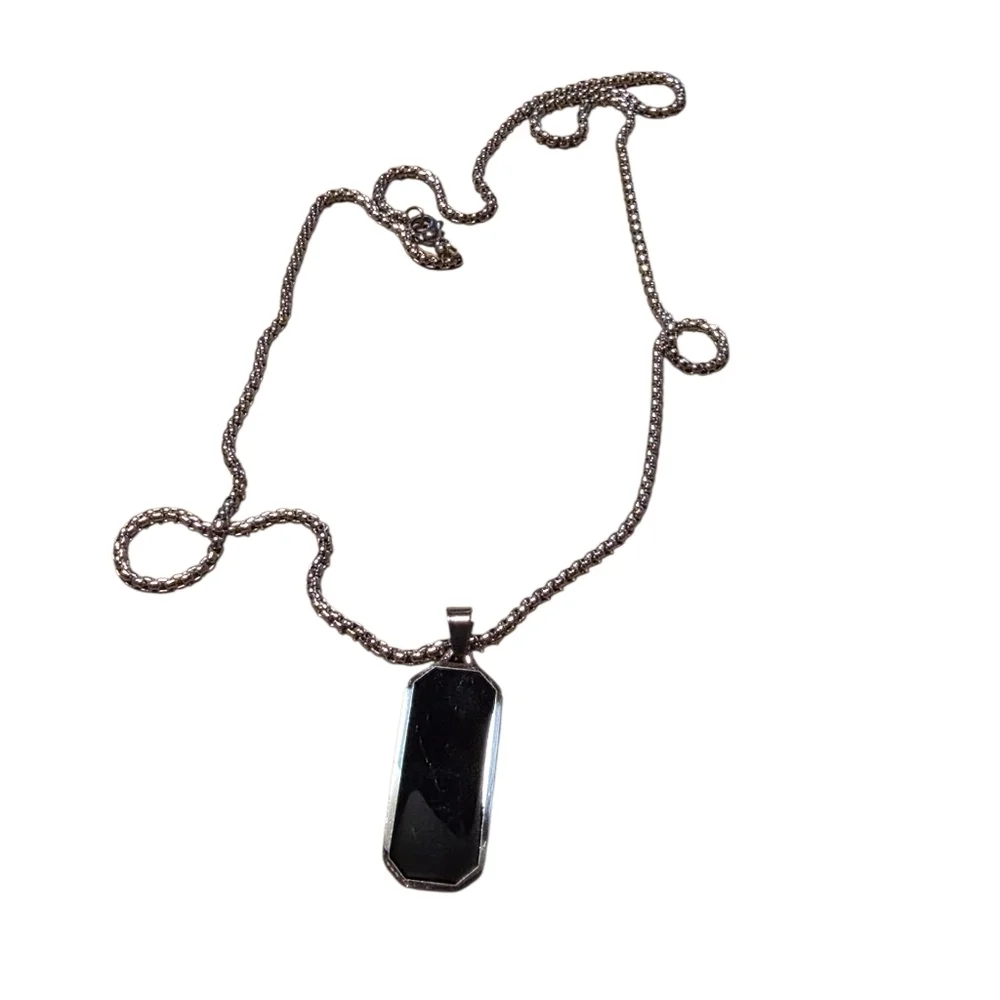 other elegant necklace