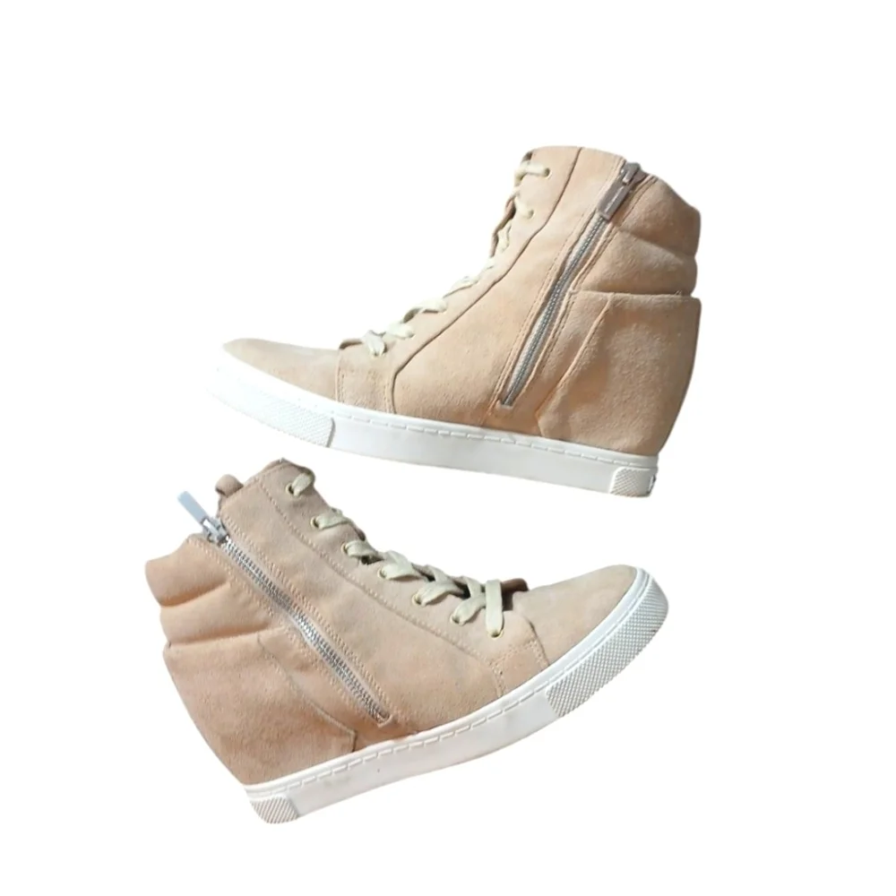 Gianni Bini genuine suede