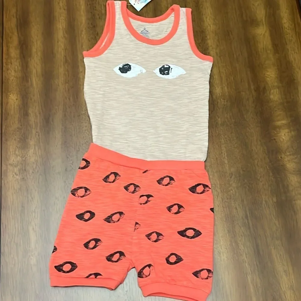 VAENAIT BABY NWT SIZE (3-4yrs) TANK TOP AND SHORT SET
