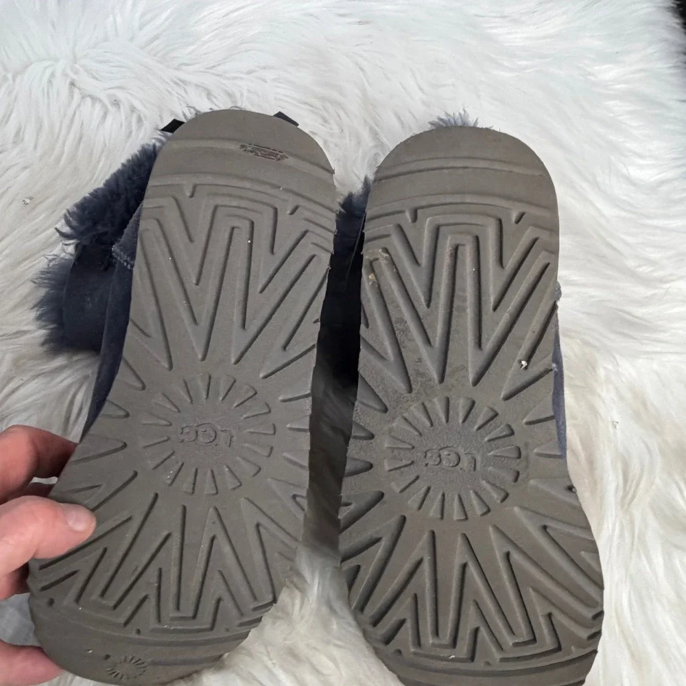 UGG classic sheepskin