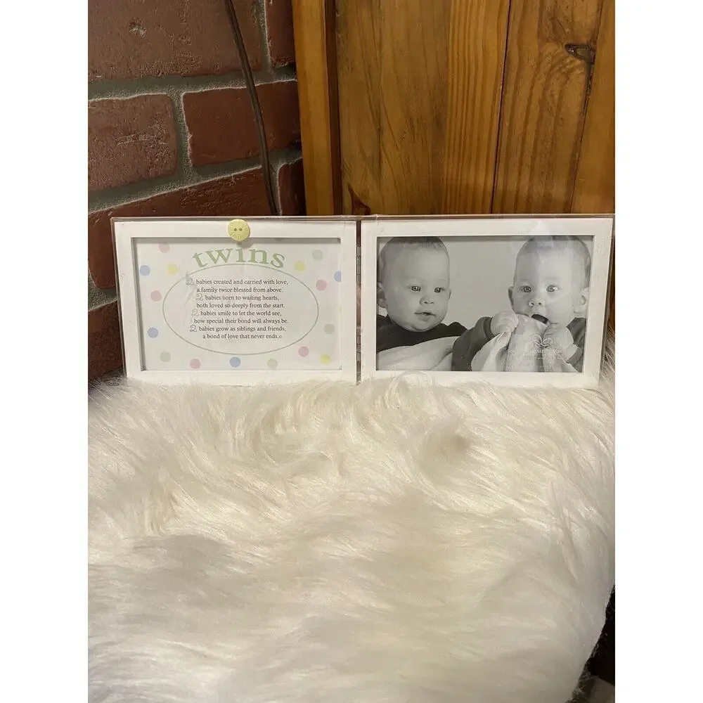THE GRANDPARENT GIFT CO‎ PICTURE FRAME FOR TWINS