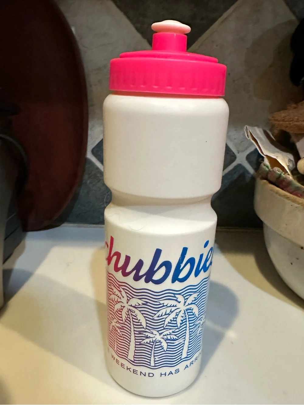 chubbies water bottle