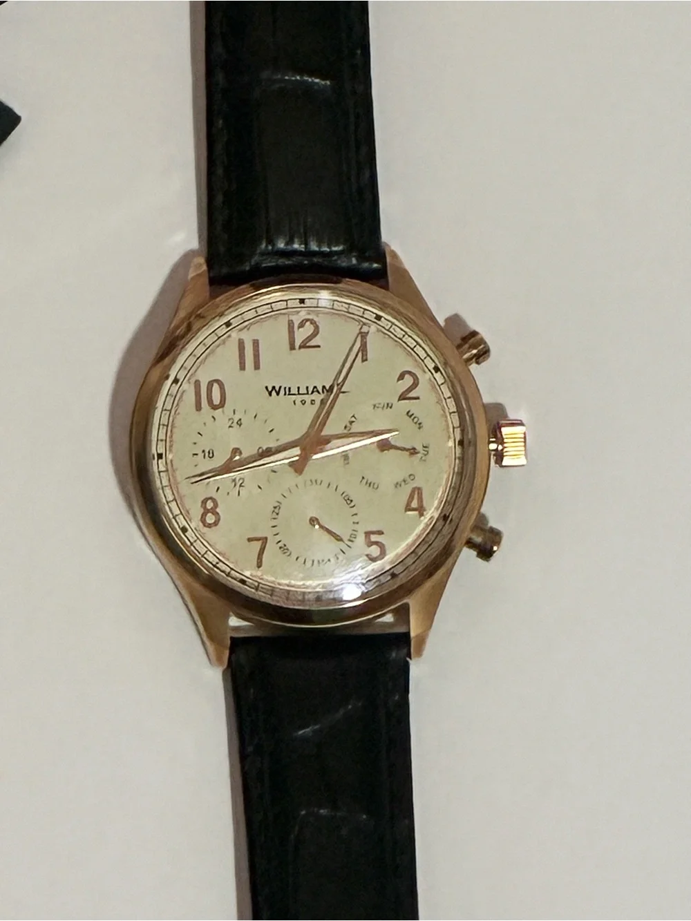 William L. 1985 Rose Gold Vintage Style Calendar Watch