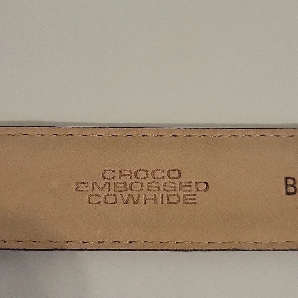 Fossil genuine leather