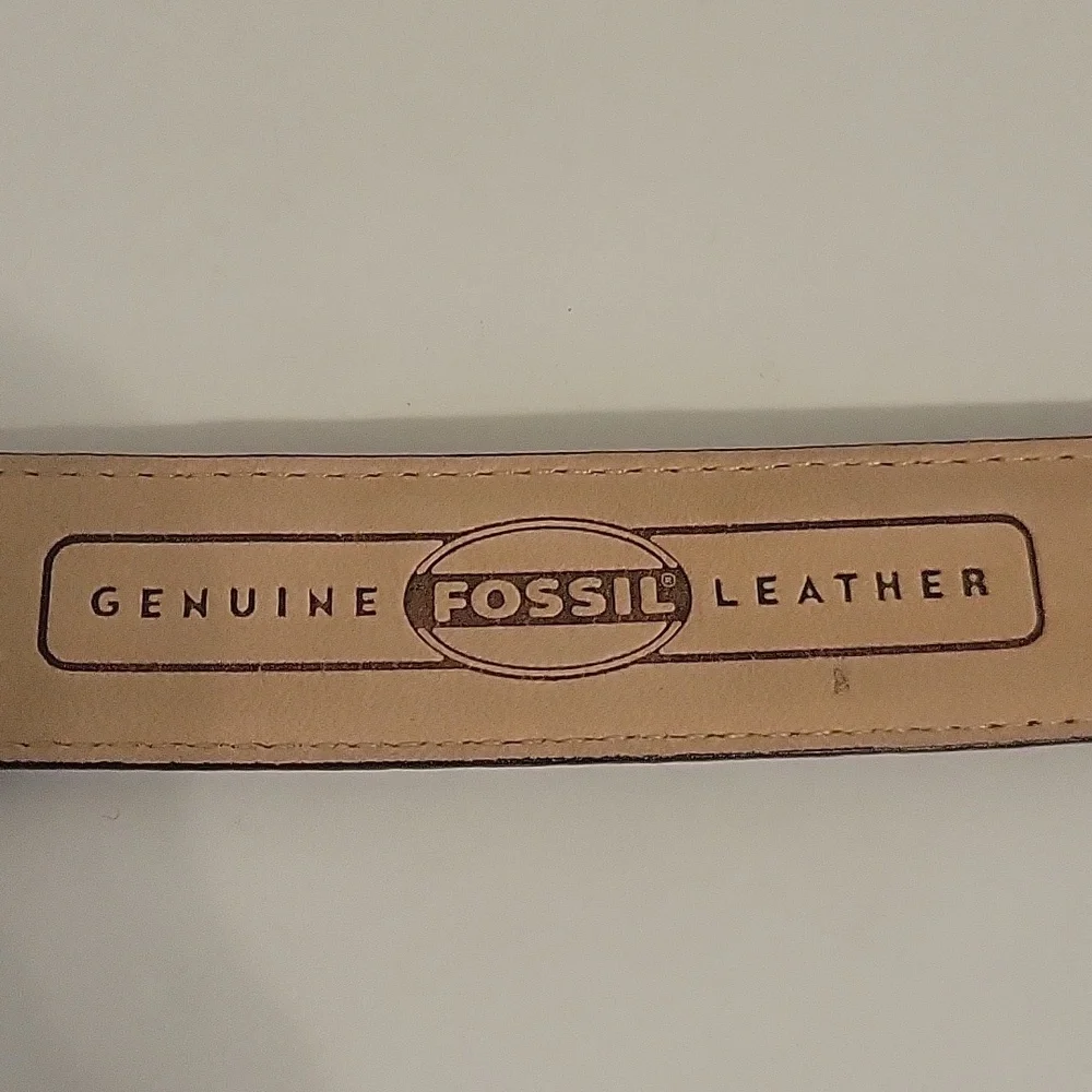 Fossil genuine leather