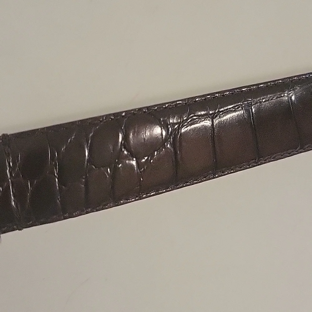 Fossil genuine leather