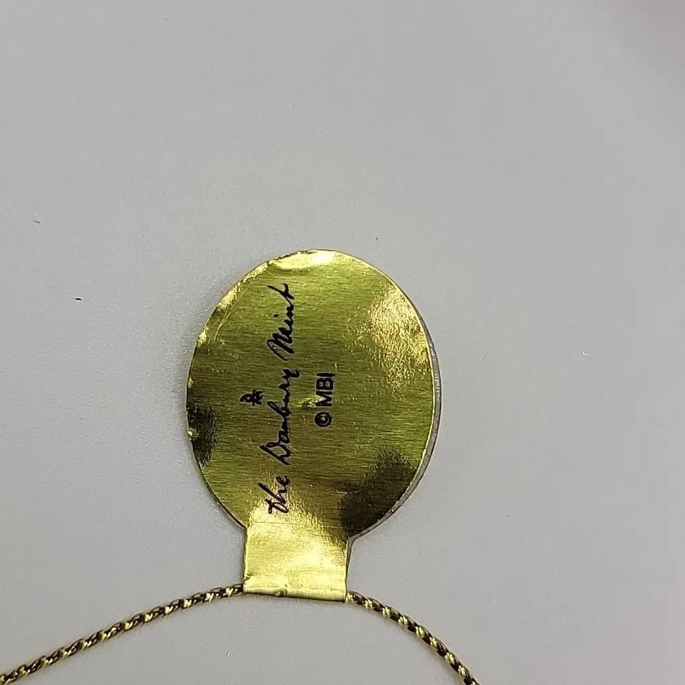 Danbury Mint add touch