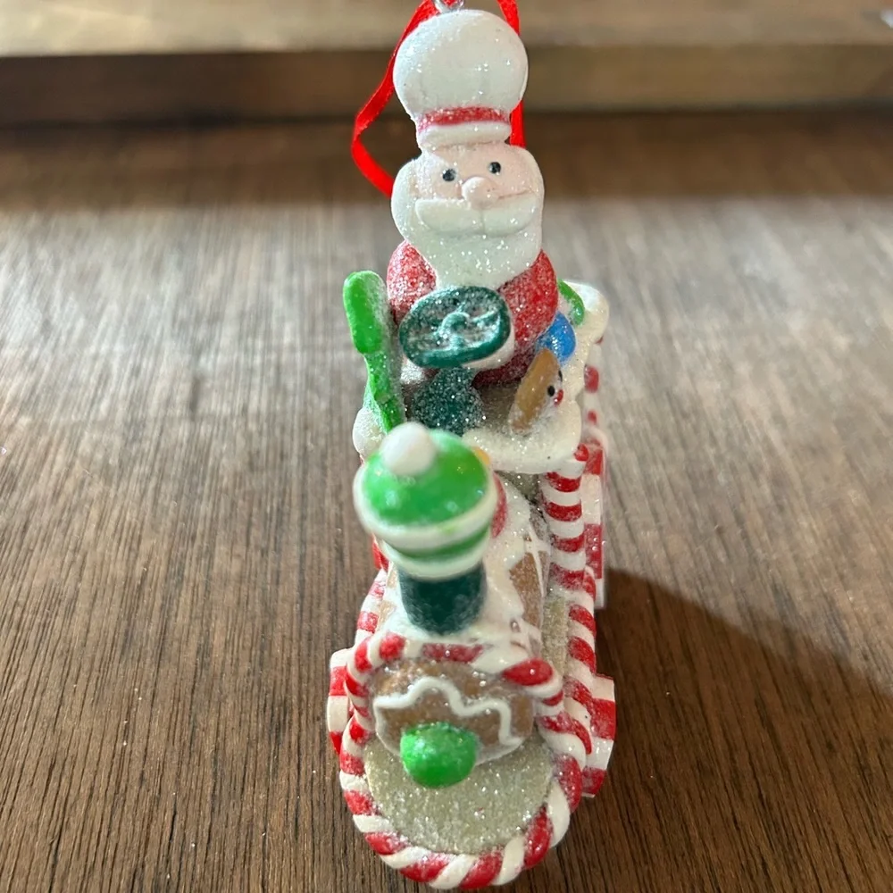 Vintage gingerbread santa