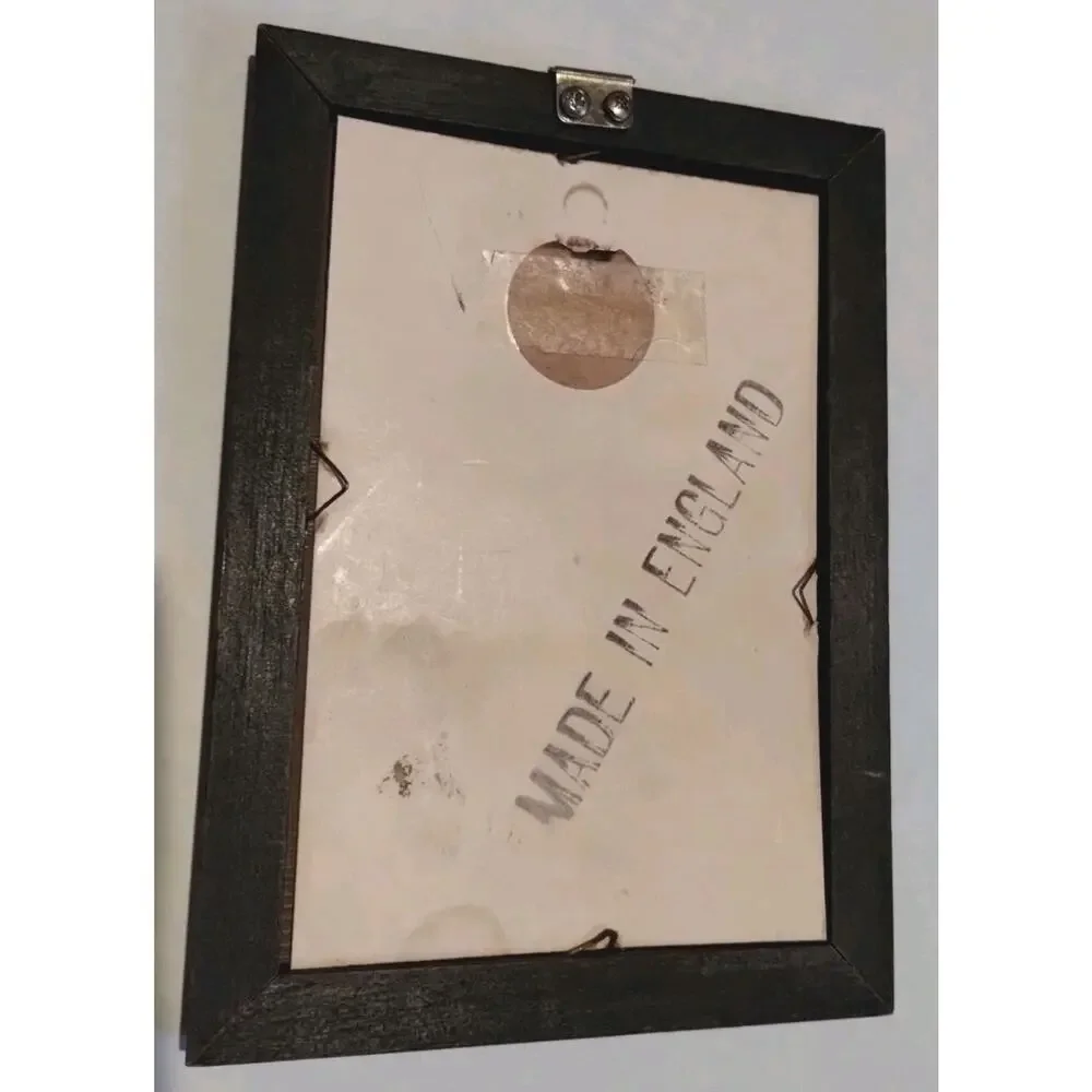 Unbranded vintage holly