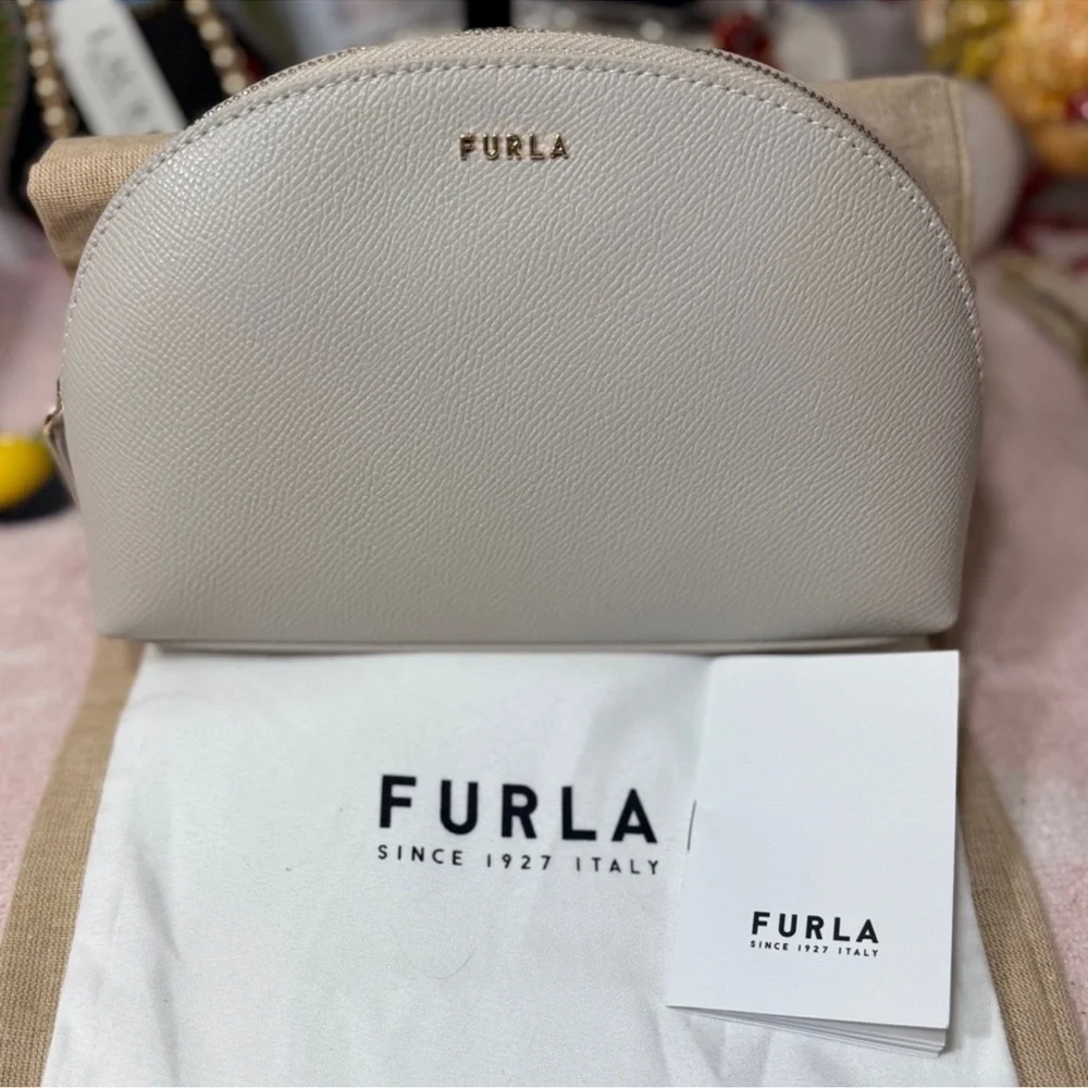 Furla classic large