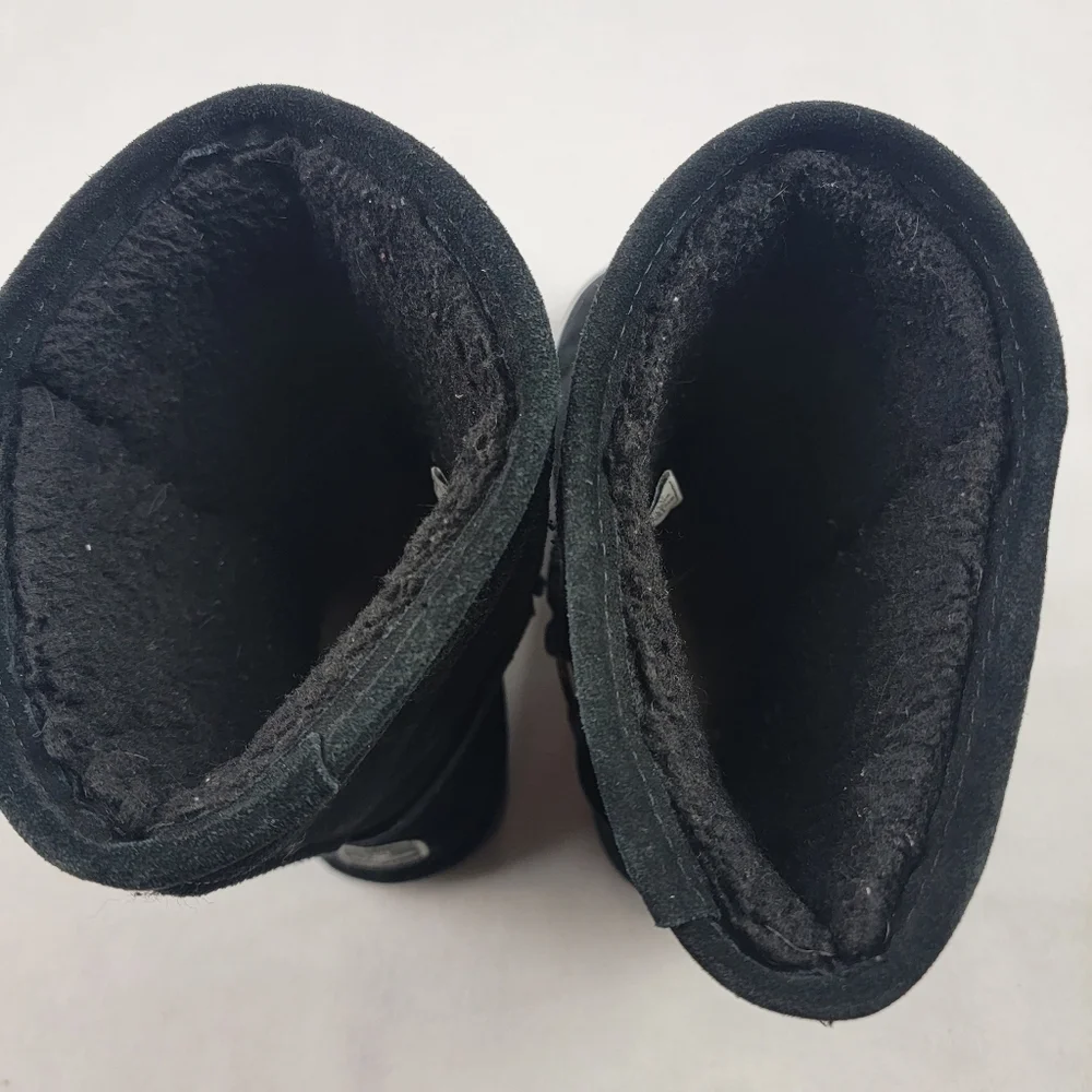 BearPaw genuine suede