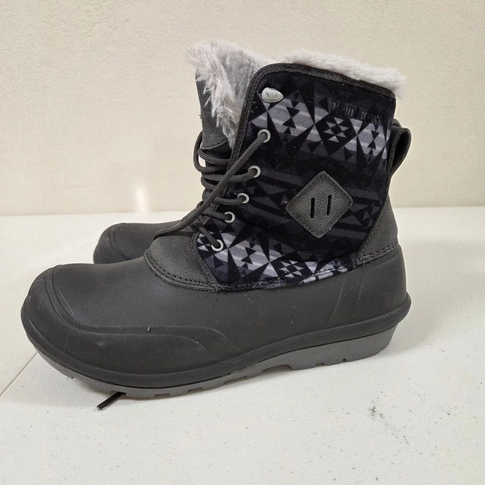 Pendleton Torngat Womens 11 Black Grey Geometric Faux Fur‎ Lined Snow Duck Boots