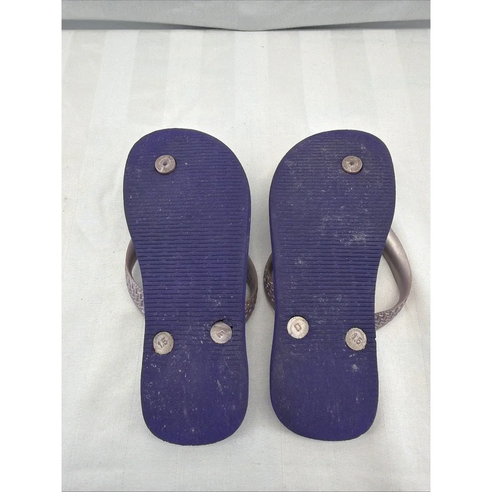 Havaianas flip flops