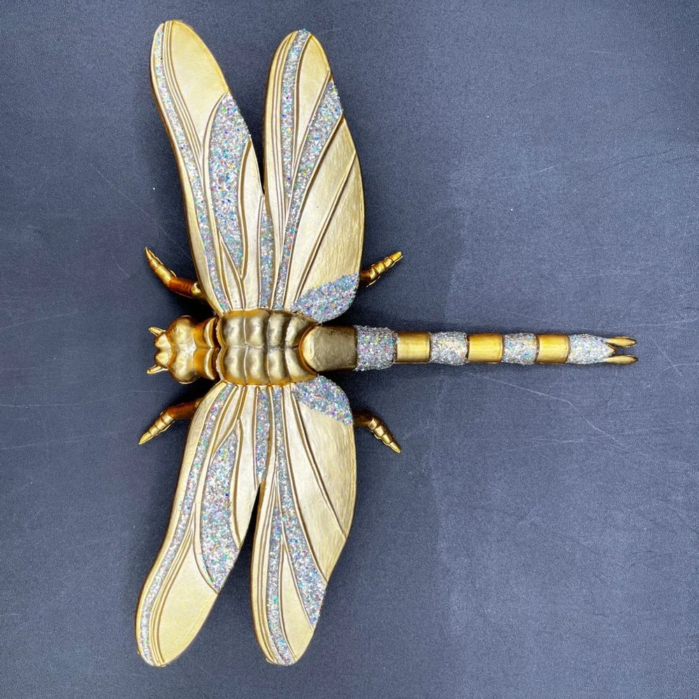 N/A gold tone