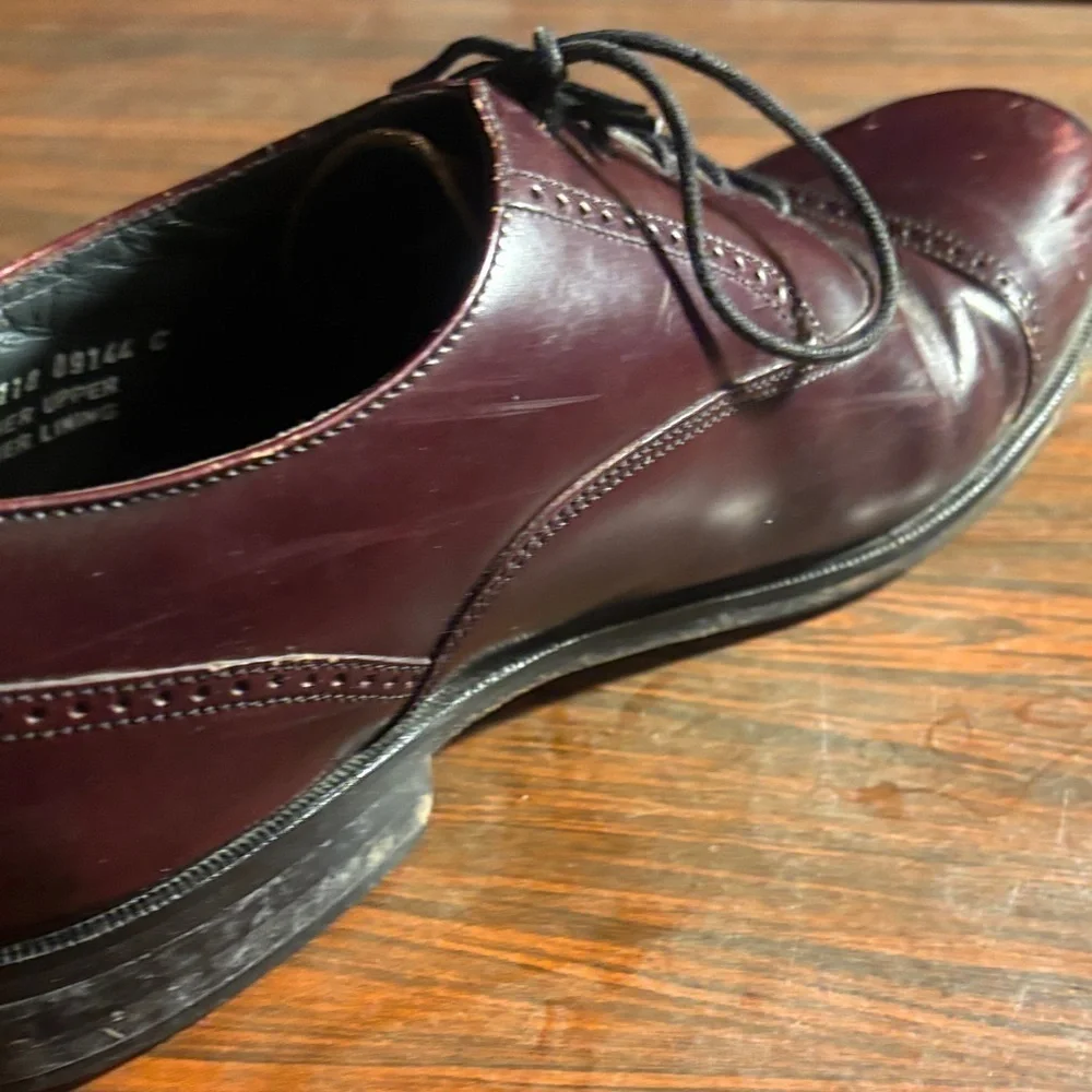 Bostonian elegant dark