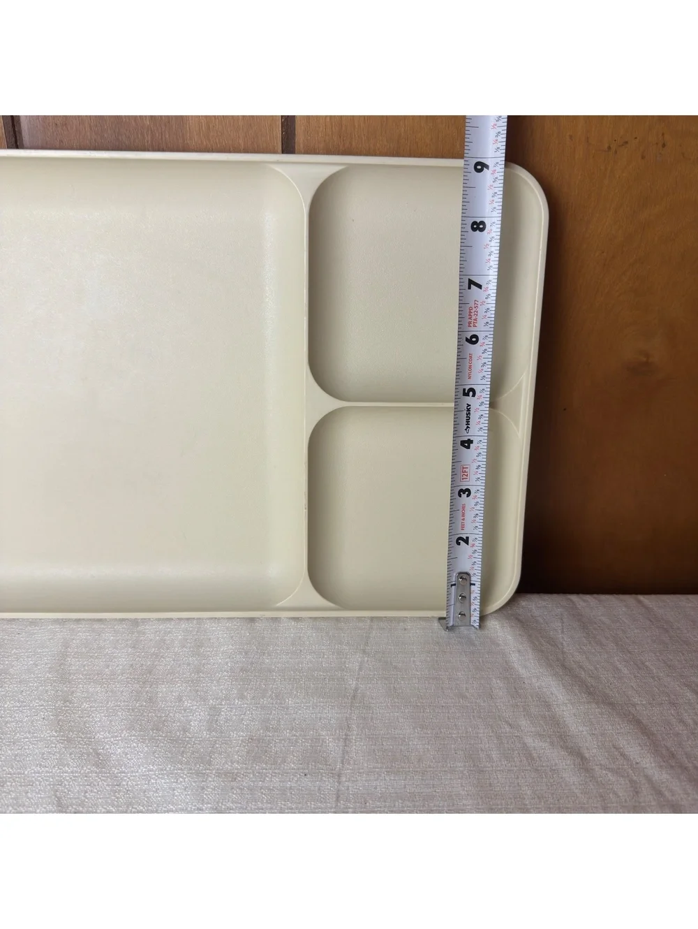Tupperware vintage divided