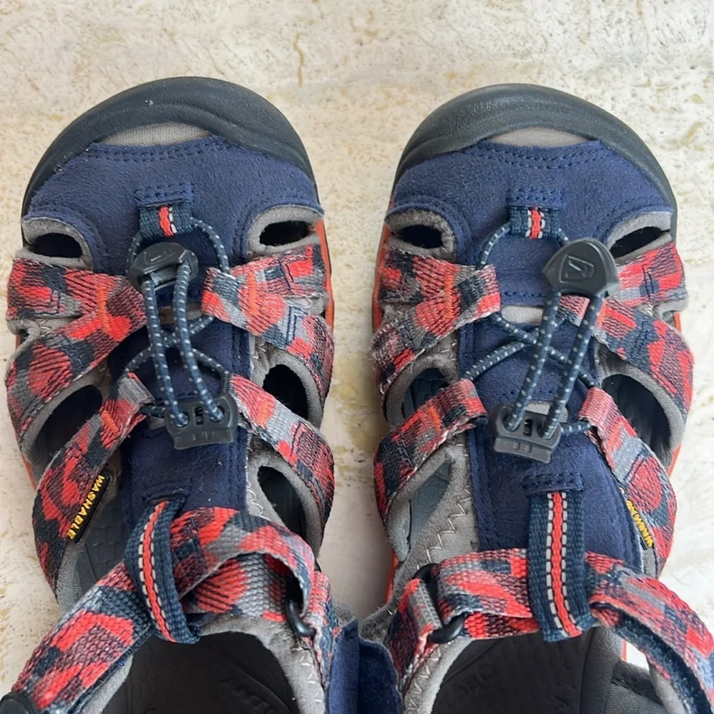 Keen kids size