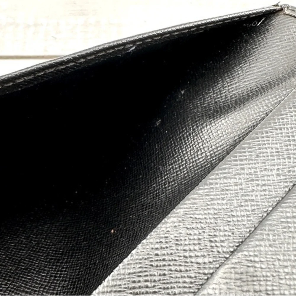 Louis Vuitton authentic louis