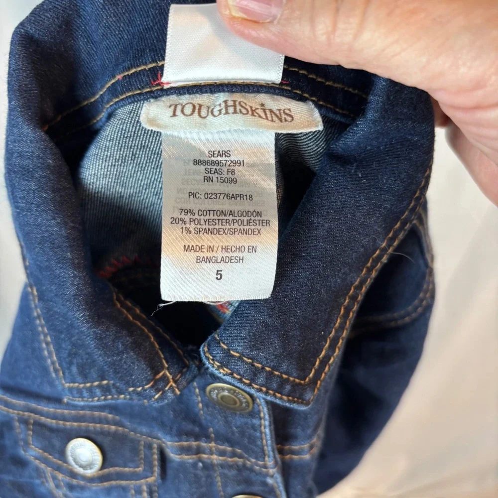 House of Martha classic dark