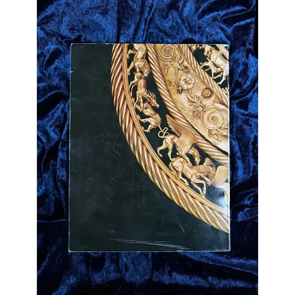 The Cat Vintage glittering goldwork