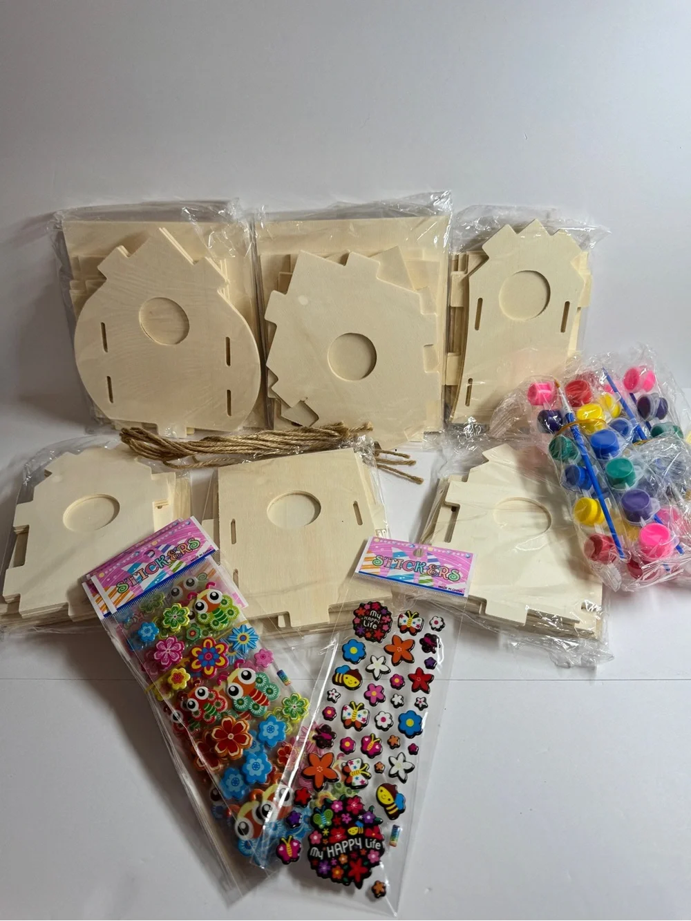 6 Sets DIY Wooden Birdhouse Craft Kit with Paints and‎ Stickers - Natural