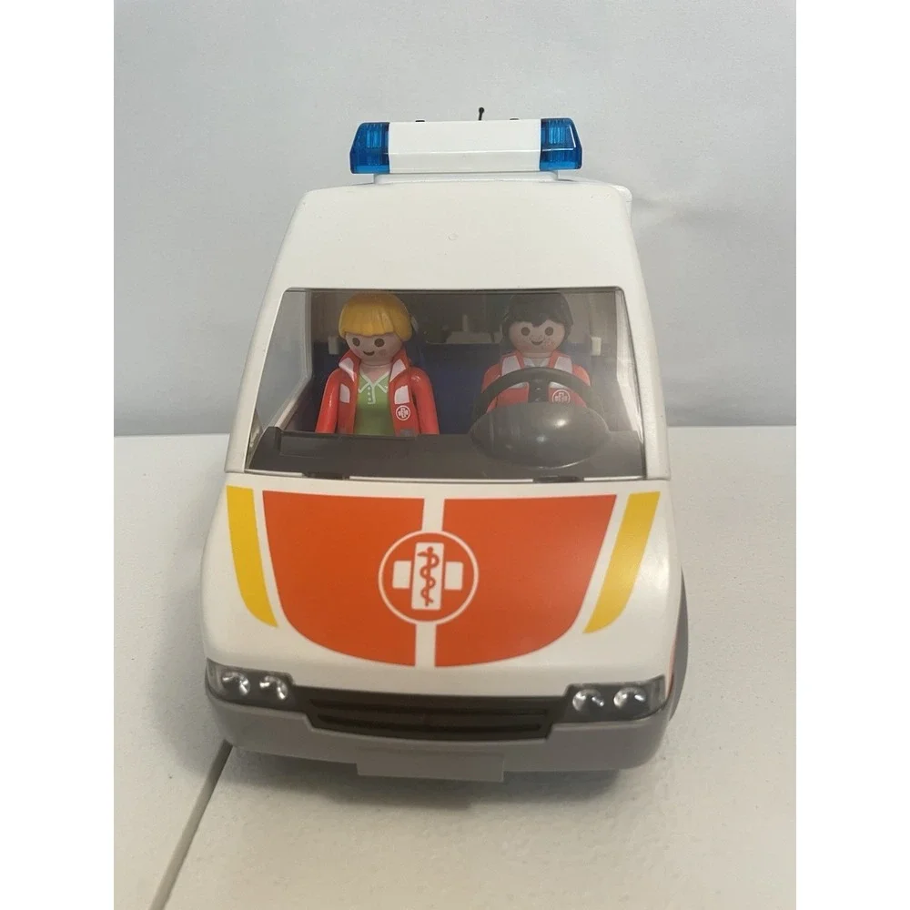 Playmobil ambulance people