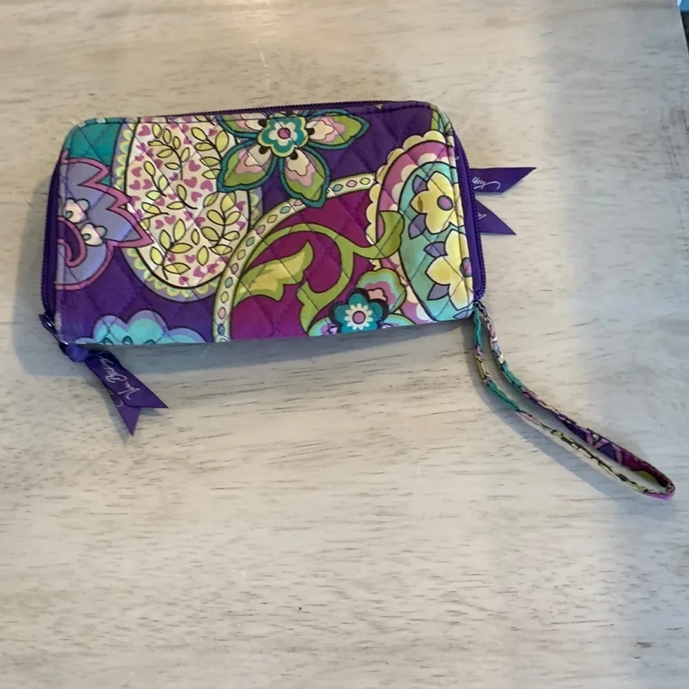 Vera Bradley Wristlet‎ purple/pink/green