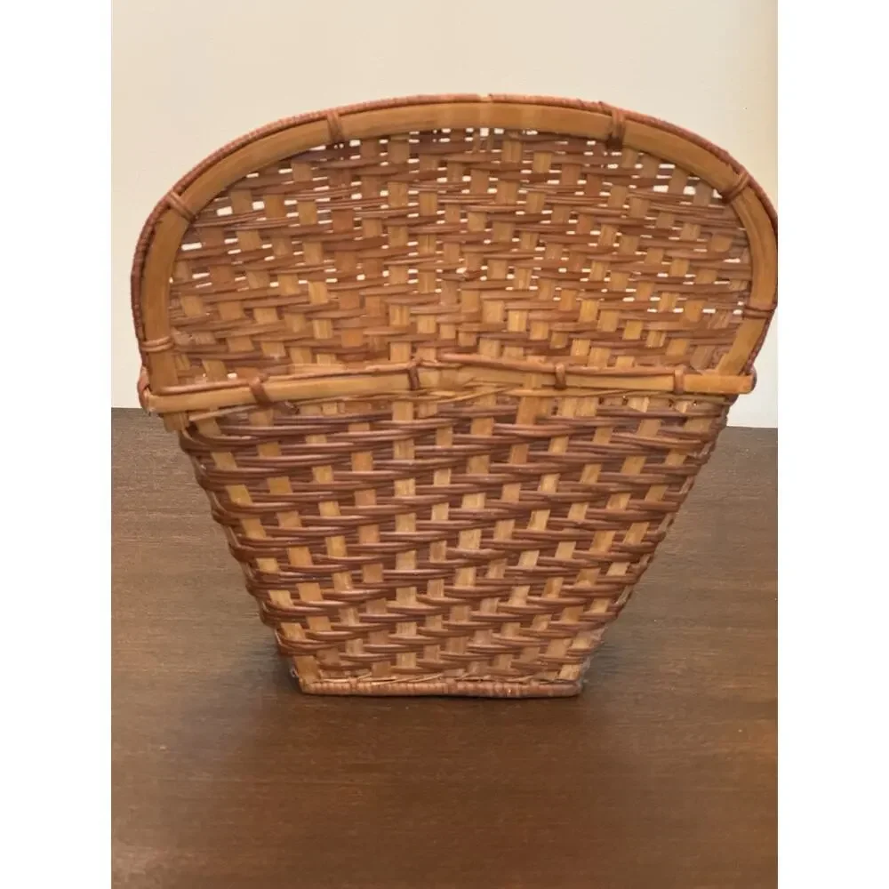 N/A woven wicker