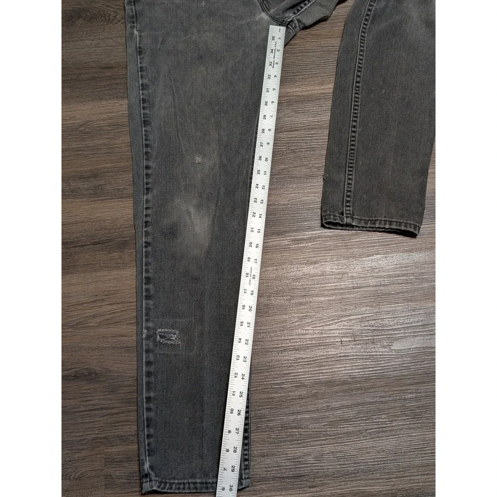 Levis please note
