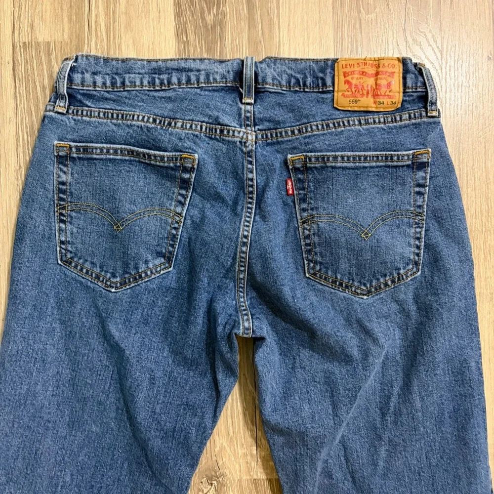 Levis levi 559