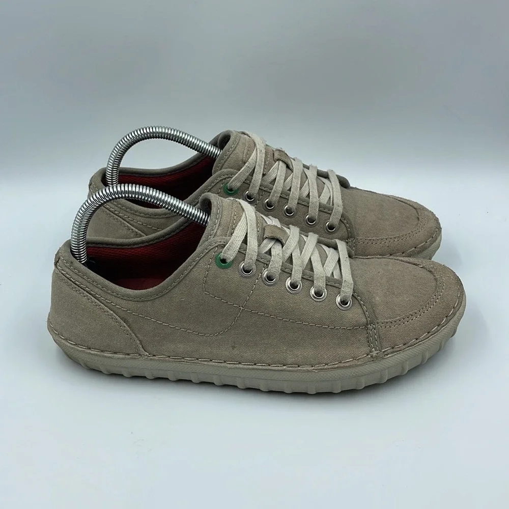 Clarks Gray Suede Lace Up Sneakers 26106378‎ Men's Sz 7.5