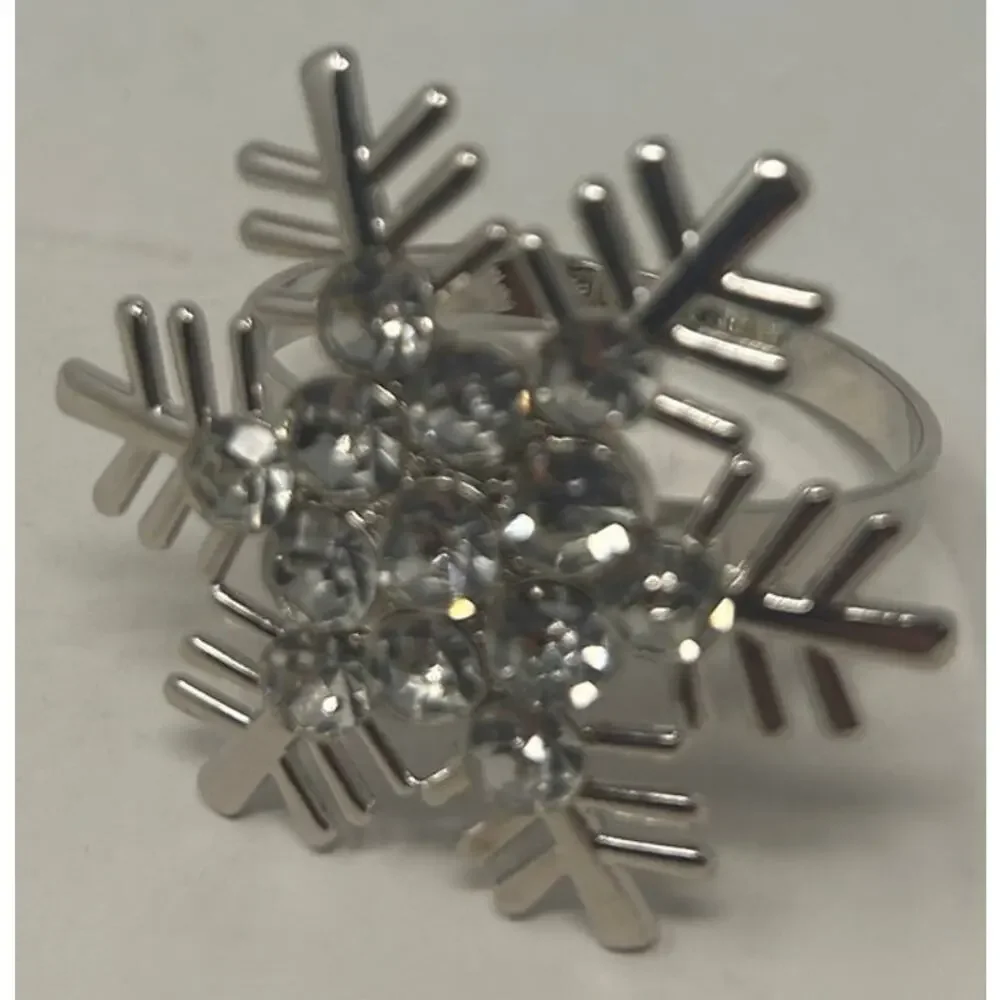 Snowflake Christmas Napkin Ring‎ Holder Silver Metal with Rhinestones ONE ONLY