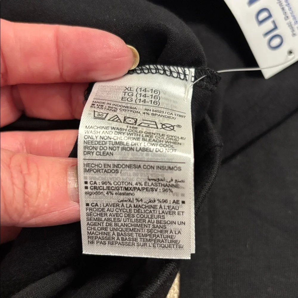 Old Navy nwt pair