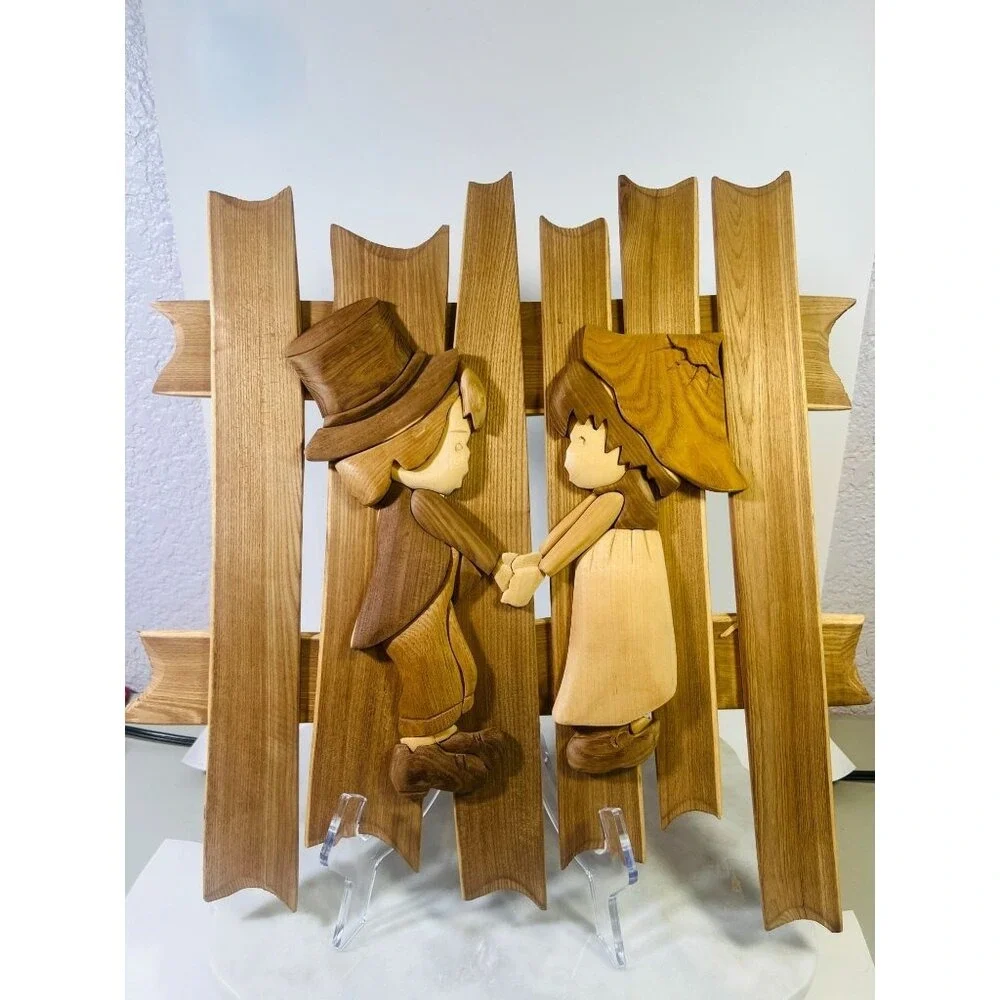N/A intarsia hand