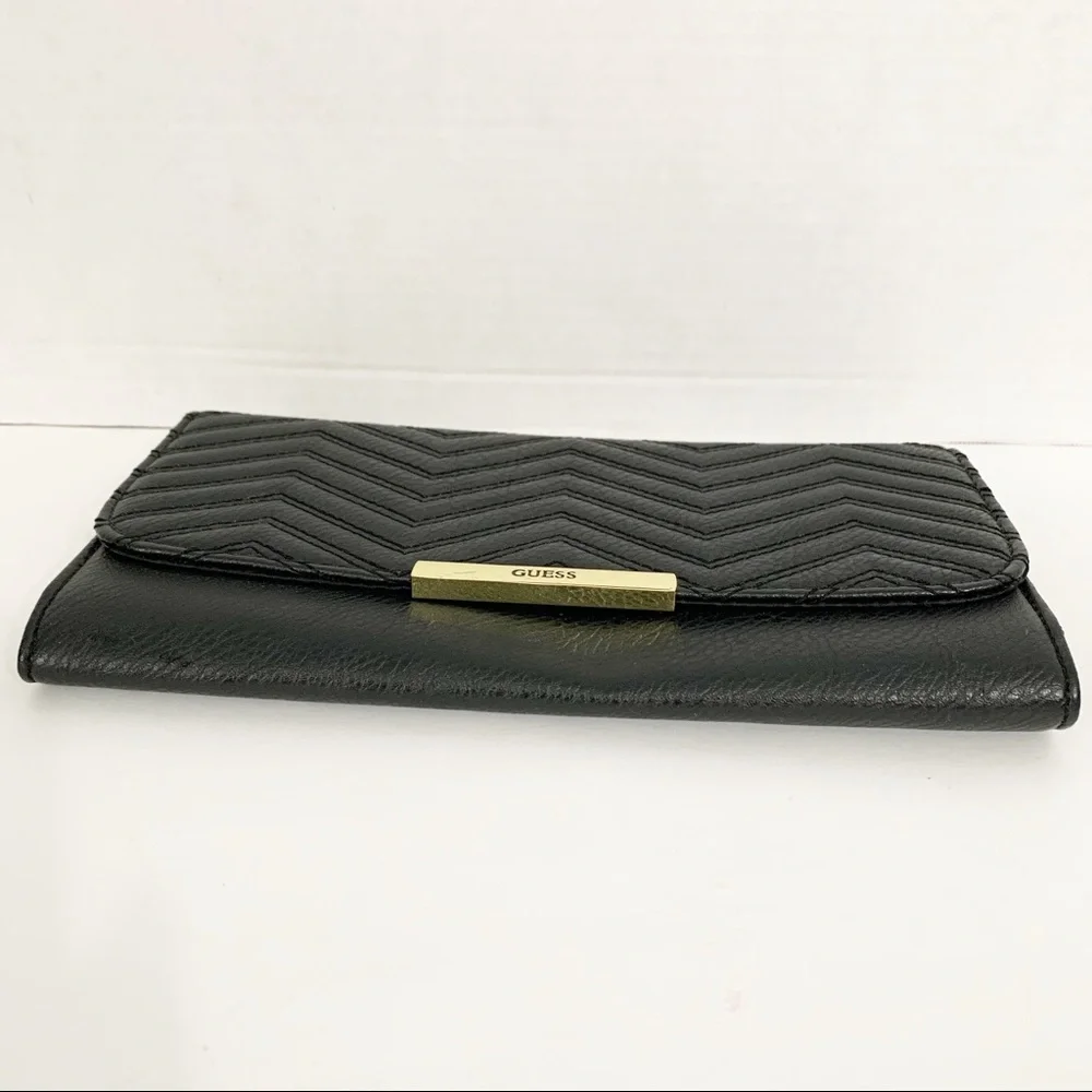 Guess black clutch