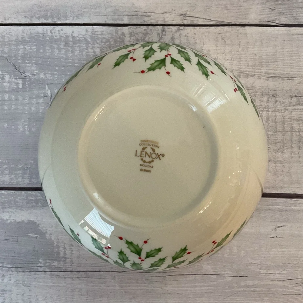 Lenox holiday serving